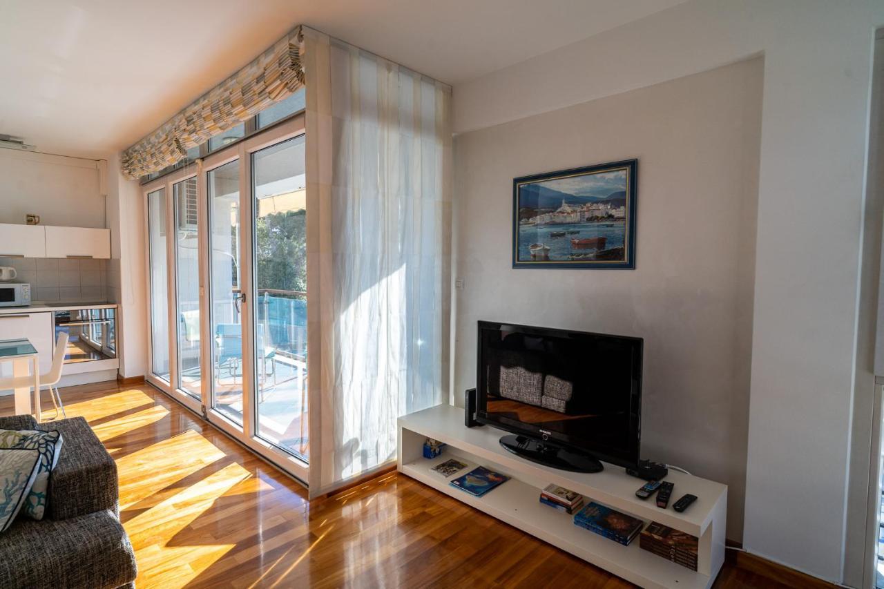 Kolovare By Belmont Realty Apartment *