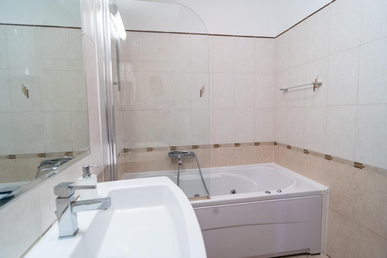 Kolovare By Belmont Realty Apartment Zadar
