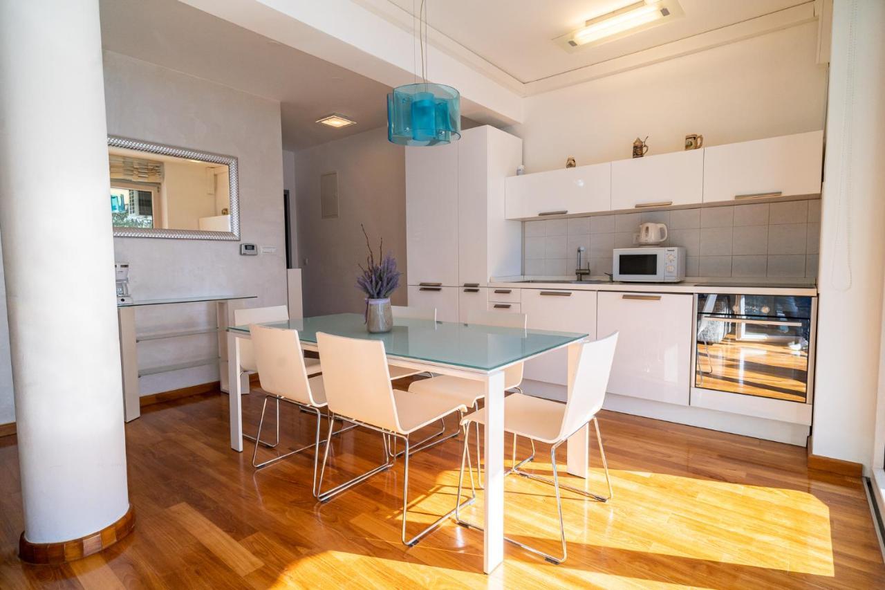 Kolovare By Belmont Realty Apartment