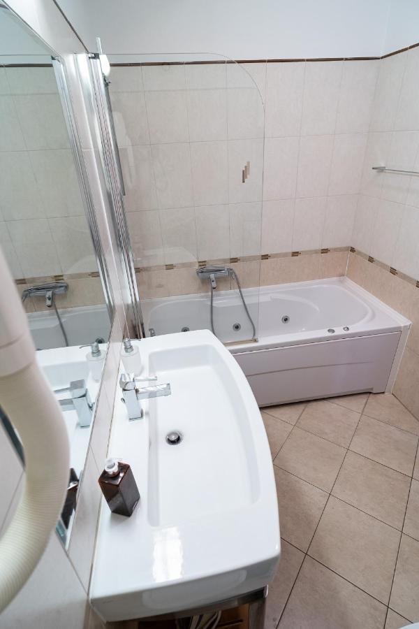 Apartment Kolovare By Belmont Realty